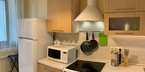 1-комн квартира улица Бажова,  д. 8