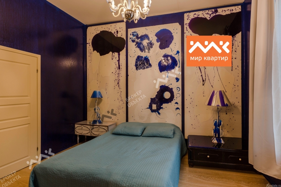 Продажа 4-комн квартиры на вторичном рынке Малая Морская ул,  д. 7