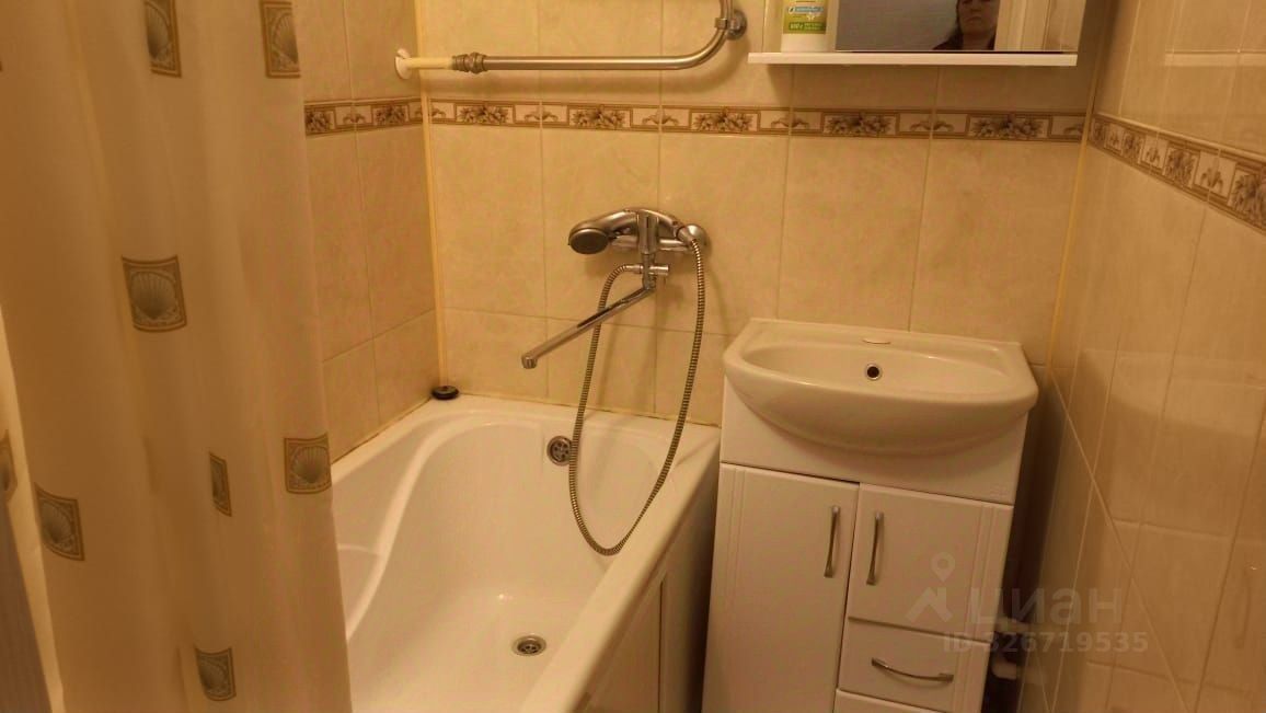 Аренда 2-комн квартиры на вторичном рынке пос. Сосново, улица Первомайская, 3