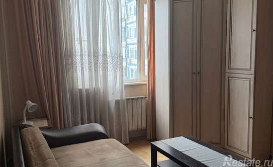 Продажа 3-комн квартиры на вторичном рынке Осенний б-р,  д. 15