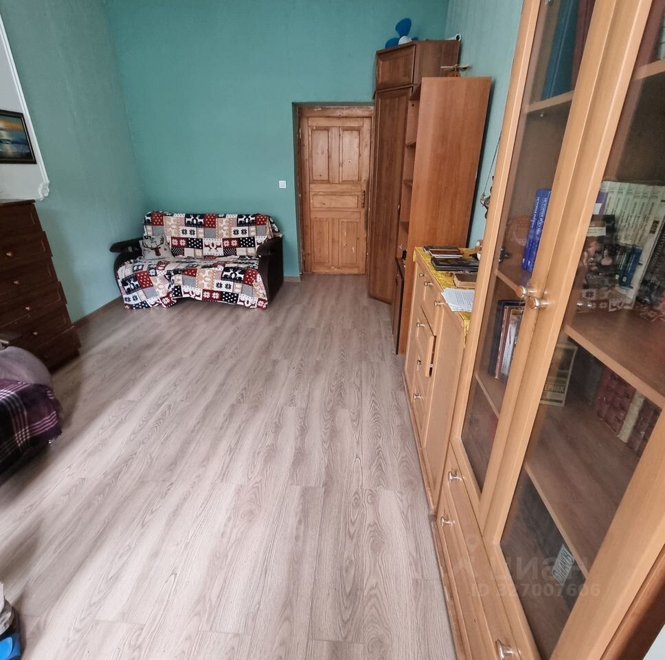 Продажа 3-комн квартиры на вторичном рынке улица Красного Курсанта, 43Б