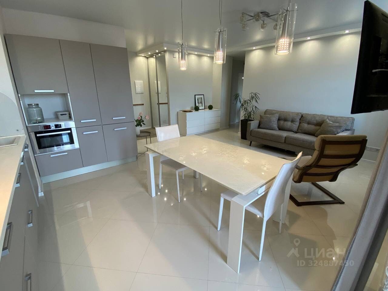 Продажа 3-комн квартиры на вторичном рынке улица Есенина, 1к1