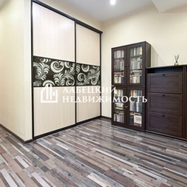 Продажа 3-комн квартиры на вторичном рынке Богатырский пр-кт,  д. 22 к1