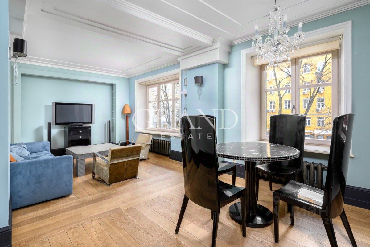 Продажа 3-комн квартиры на вторичном рынке Большой Козихинский переулок, 19/6