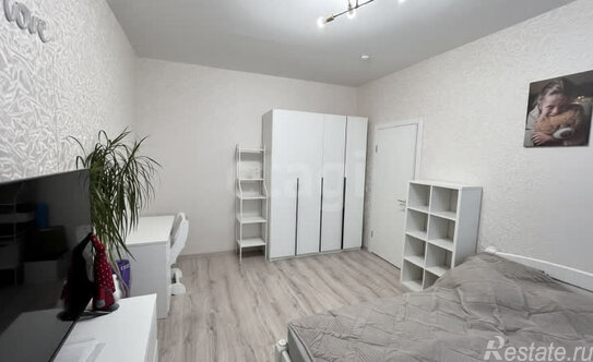 Продажа 3-комн квартиры на вторичном рынке Кириши г, Волховская наб,  д. 48