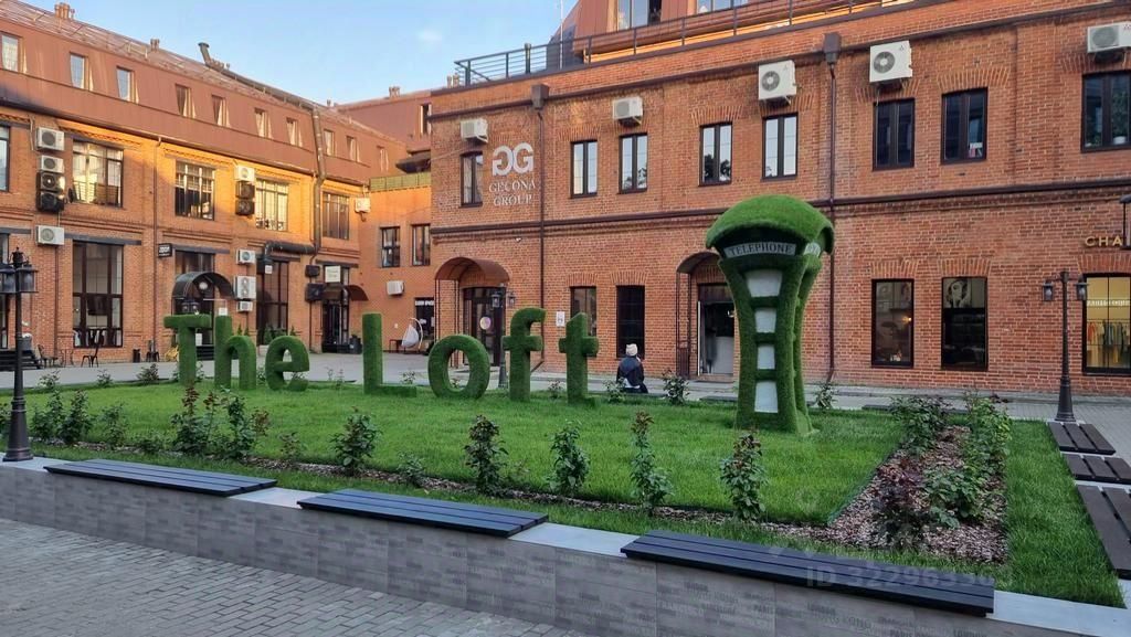 Продажа 3-комн квартиры на вторичном рынке Духовской переулок, 17С11