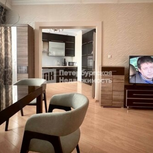 3-комн квартира Комендантский пр-кт