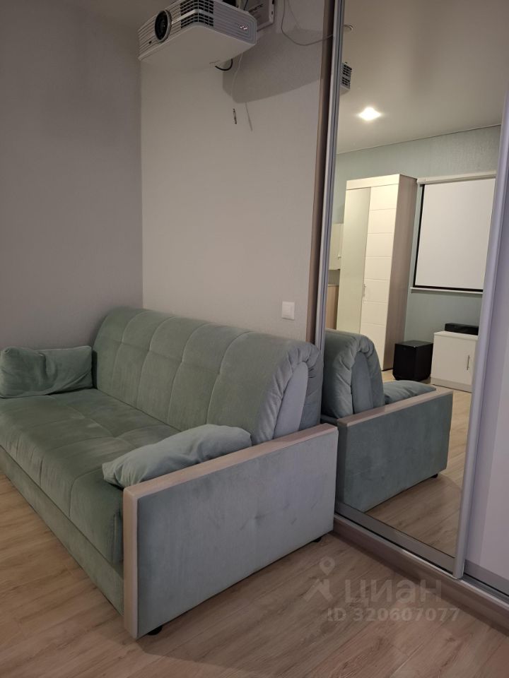 Продажа 2-комн квартиры на вторичном рынке бульвар Веласкеса, 3к3