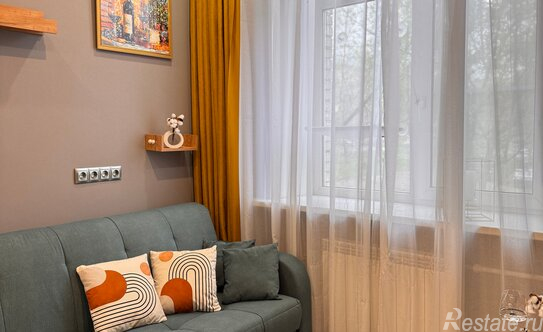 Продажа 1-комн квартиры на вторичном рынке улица Новостроек,  д. 12