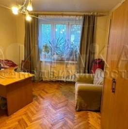 Продажа 3-комн квартиры на вторичном рынке Художников пр-кт,  д. 21