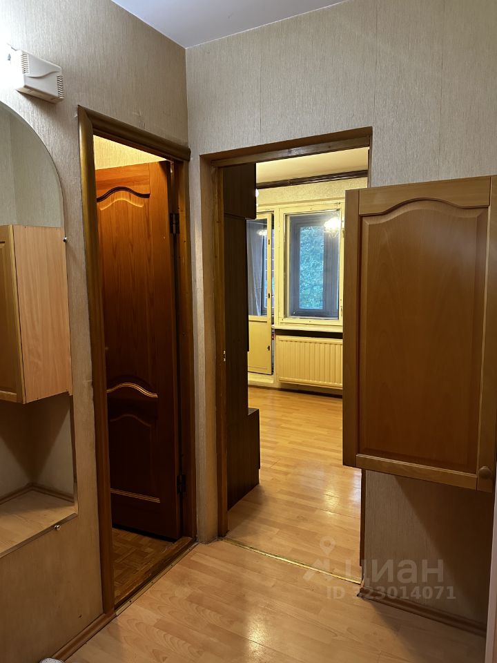 Продажа 3-комн квартиры на вторичном рынке Всеволожск, Василеозерская улица, 1к1