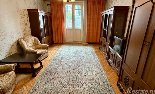 Продажа 3-комн квартиры на вторичном рынке Стрельбищенский пер,  д. 22А