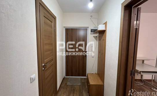 Продажа 3-комн квартиры на вторичном рынке Космонавтов пр-кт,  д. 28 к2