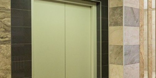 3-комн квартира улица Покрышкина, 8