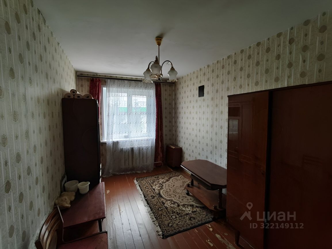 Продажа 3-комн квартиры на вторичном рынке Коломна, Лесная улица, 13