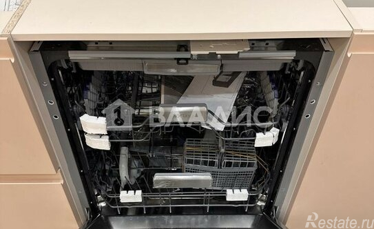 Продажа 3-комн квартиры на вторичном рынке улица Зорге,  д. 9 к6