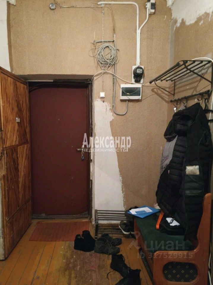 Продажа 3-комн квартиры на вторичном рынке Дубровка пгт, улица Пионерская, 2