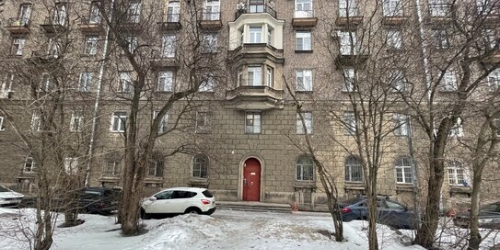 2-комн квартира улица Васи Алексеева,  д. 18