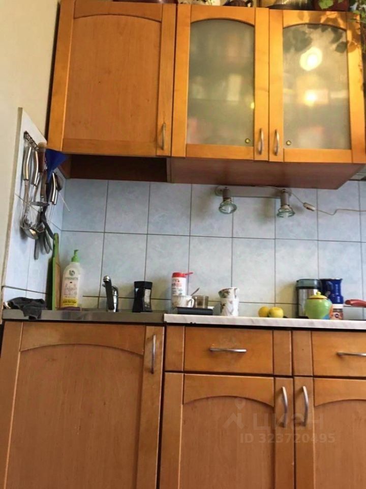 Продажа 3-комн квартиры на вторичном рынке улица Рокотова, 8К5