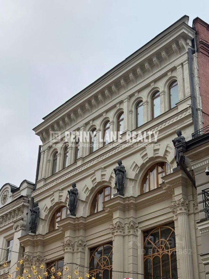Продажа 2-комн квартиры на вторичном рынке Никольская улица, 10/2С2б