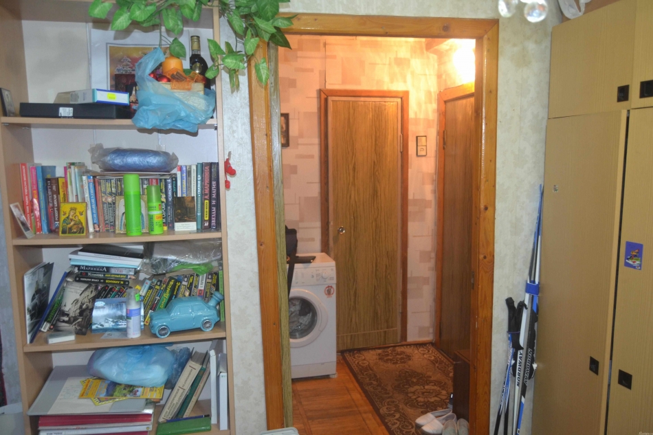 Продажа 3-комн квартиры на вторичном рынке Трамвайный пр-кт ,  д. 15,  к. 1