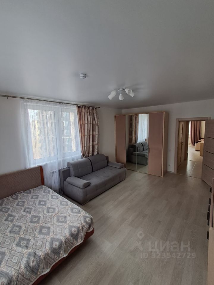 Аренда 2-комн квартиры на вторичном рынке Фестивальная улица, 15К2