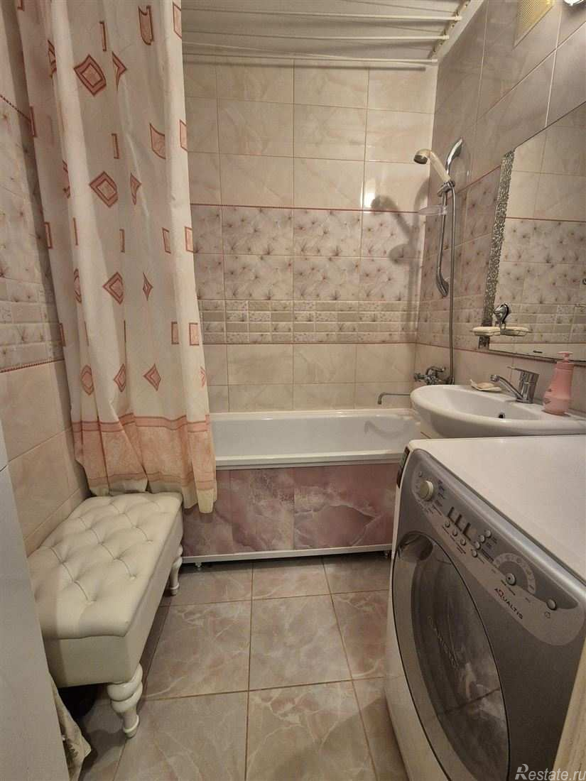 Продажа 1-комн квартиры на вторичном рынке Гатчина, ул Рощинская, д. 17б к 1