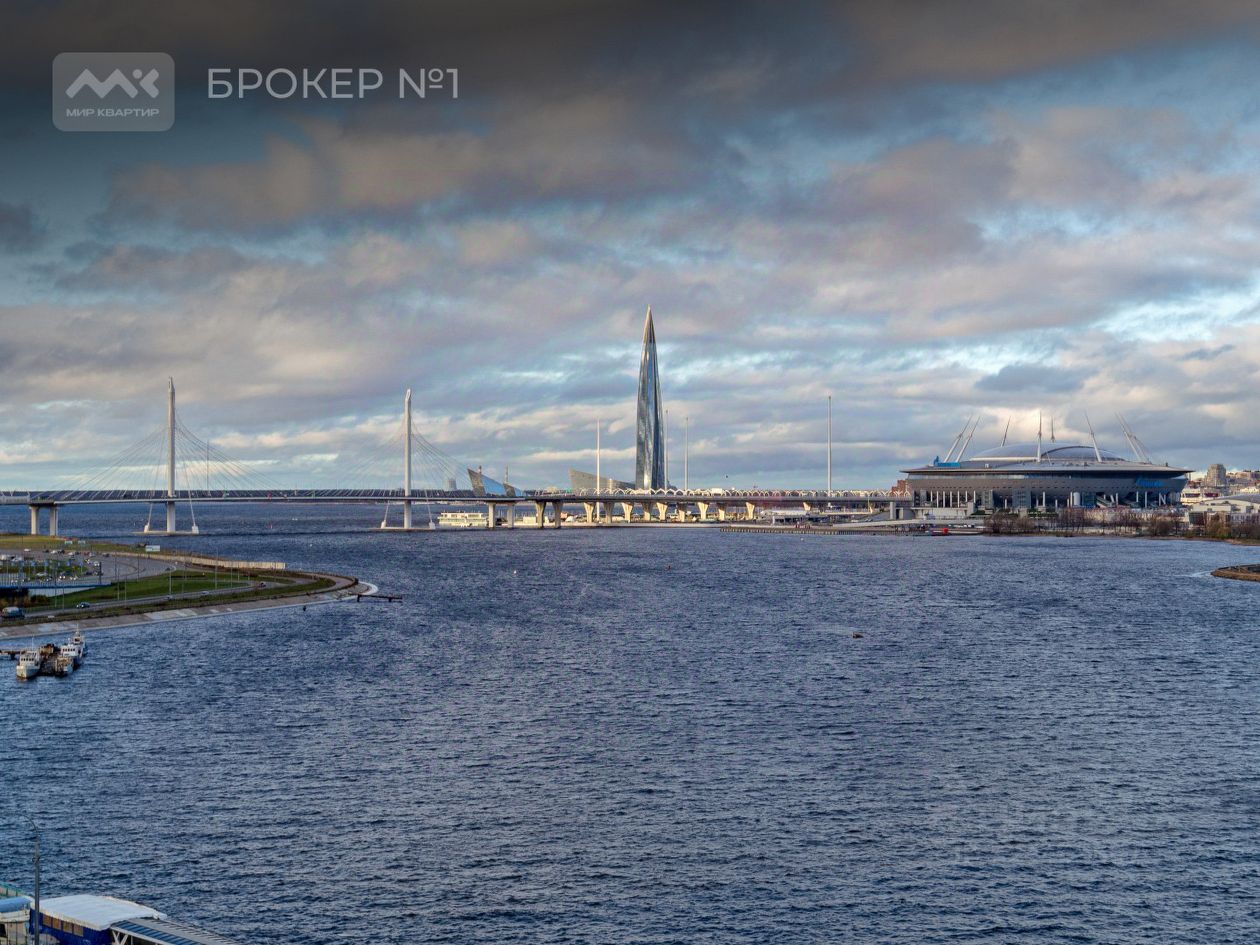 Продажа 3-комн квартиры на вторичном рынке набережная Макарова, 58с2