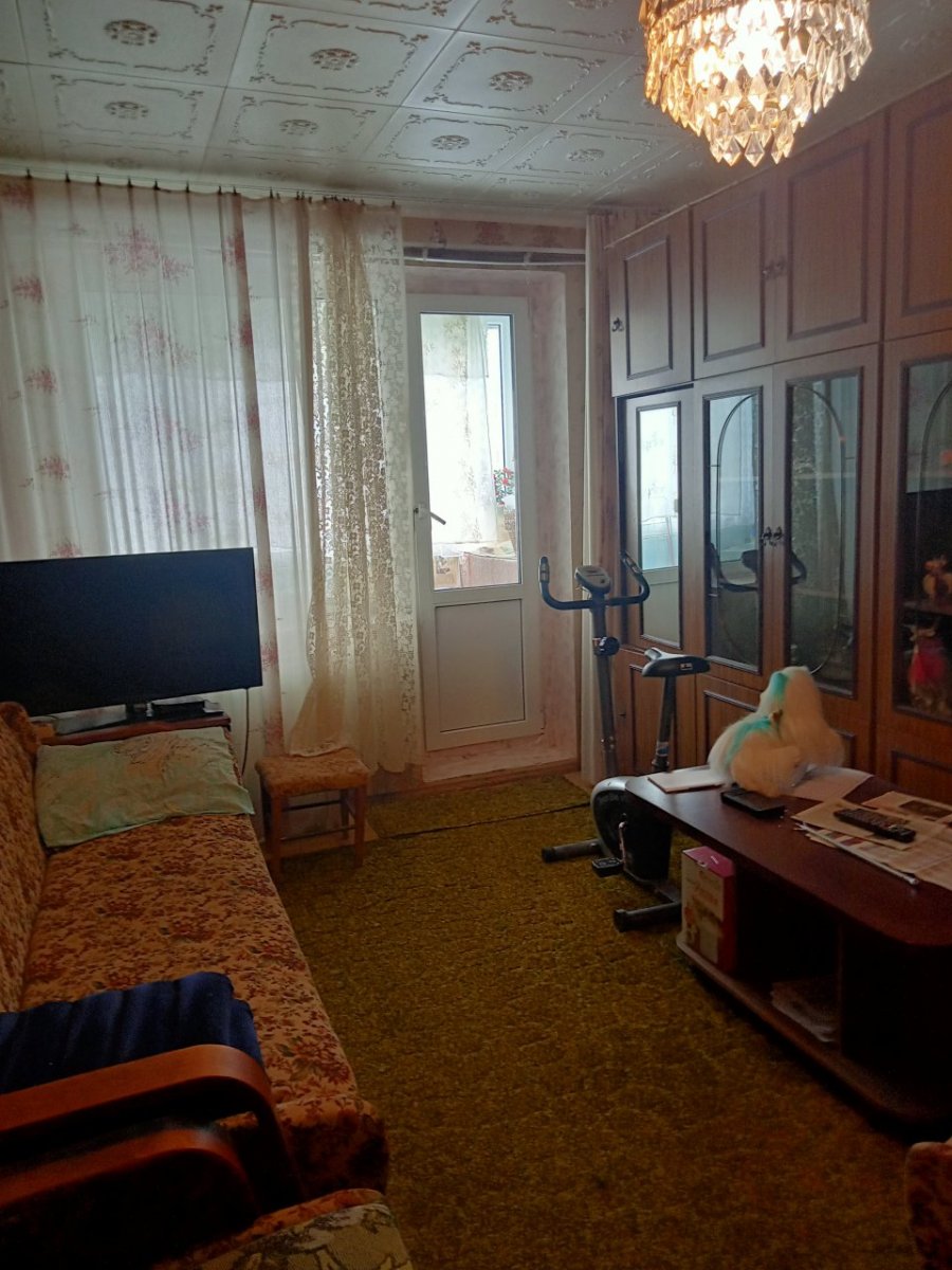 Продажа 1-комн квартиры на вторичном рынке Низино дер., Центральная ул. ,  д. 12