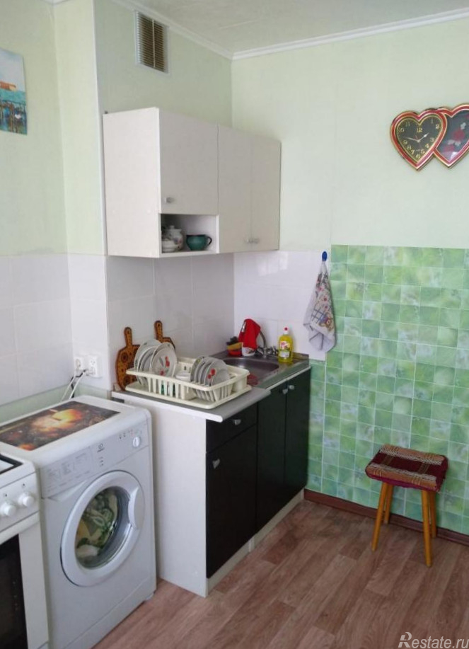 Продажа 2-комн квартиры на вторичном рынке Чехов, Вишневый б-р, 5