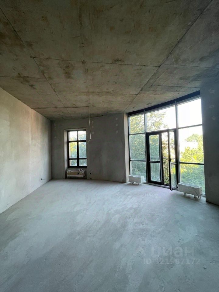 Продажа 3-комн квартиры на вторичном рынке 1-я Алексеевская улица, 34