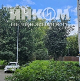 Продажа 3-комн квартиры на вторичном рынке Днепропетровская улица,  д. 31