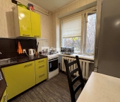 Продать Квартиры вторичка поселок Стрельна, поселок Стрельна, Санкт-Петербургское шоссе, д 94 к 1 литера А   