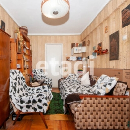 Продажа 3-комн квартиры на вторичном рынке Гранитная улица,  д. 38