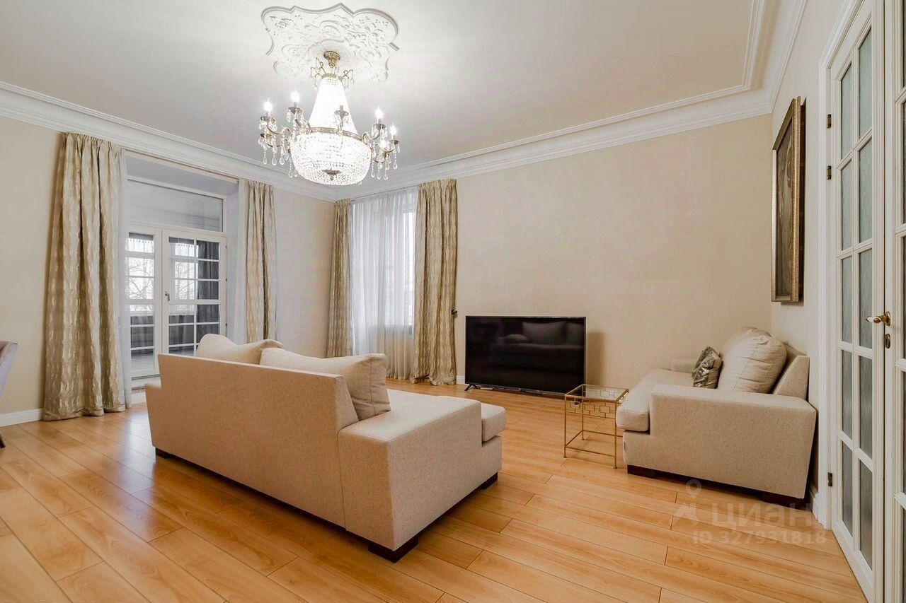 Продажа 5-комн квартиры на вторичном рынке Московский проспект, 151