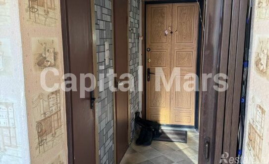 Продажа 1-комн квартиры на вторичном рынке Новогиреевская улица,  д. 41