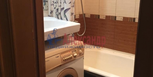 2-комн квартира Петергоф г., Братьев Горкушенко ул. ,  д. 9,  к. 1