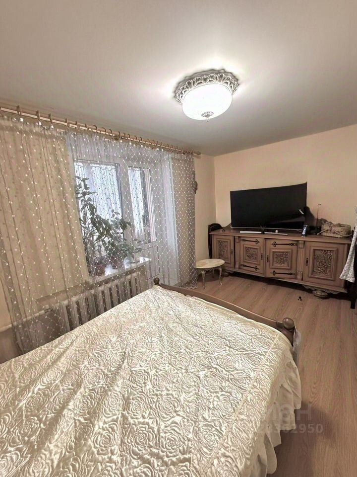 Продажа 3-комн квартиры на вторичном рынке улица Подвойского, 33к1