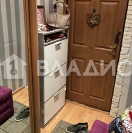 Продажа 1-комн квартиры на вторичном рынке ул Хабаровская,  д. 23,  к. 1