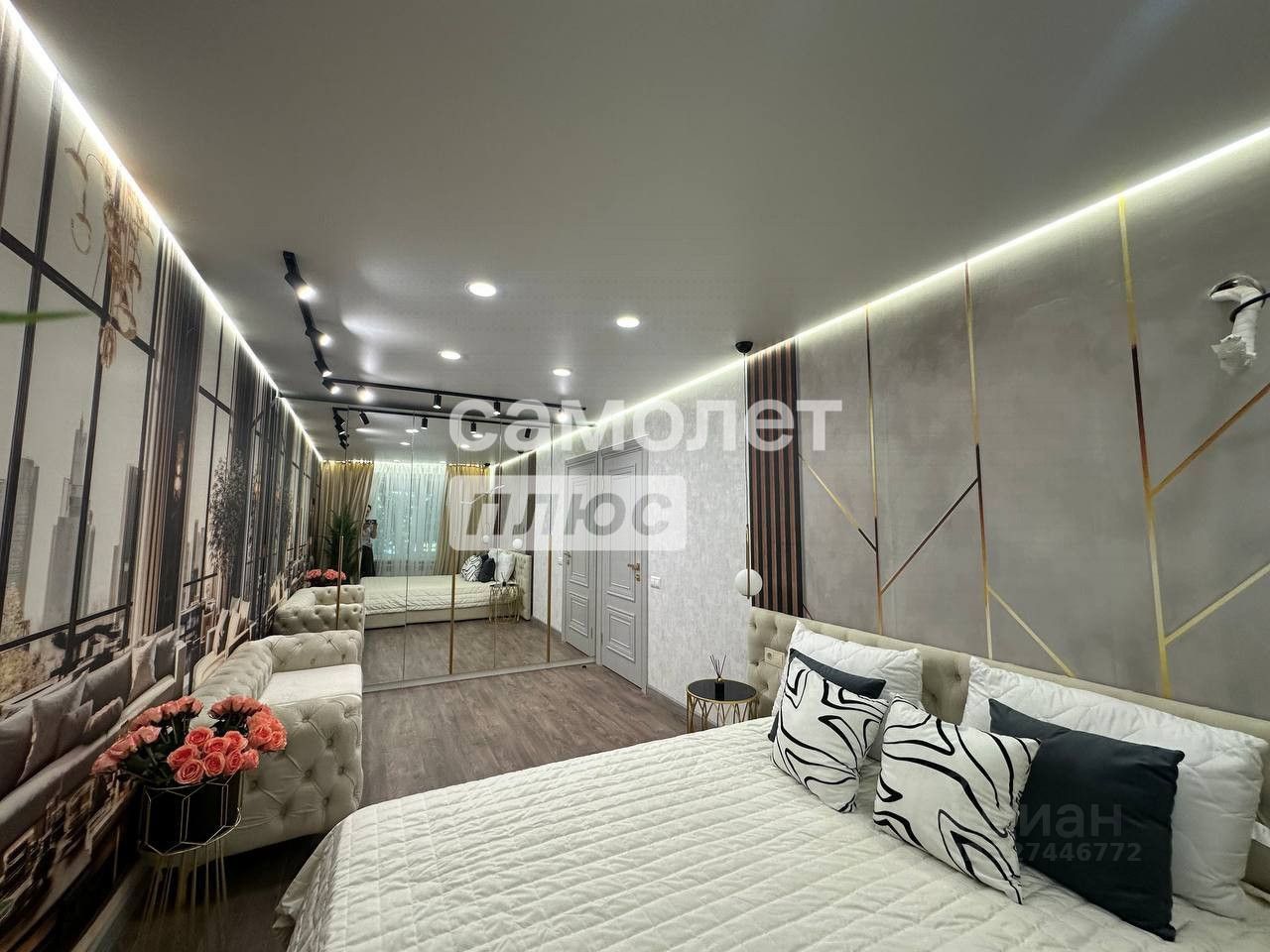 Продажа 2-комн квартиры на вторичном рынке улица Космонавтов, 20