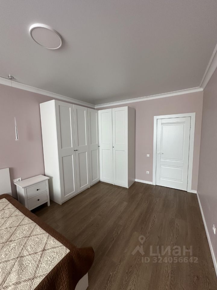 Продажа 2-комн квартиры на вторичном рынке проспект Героев, 18