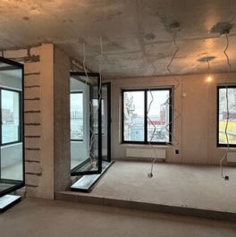 Продажа 3-комн квартиры на вторичном рынке Петровский пр-кт,  д. 28 к2 с1