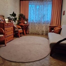 Продажа 4-комн квартиры на вторичном рынке Колпино г, Веры Слуцкой ул,  д. 19