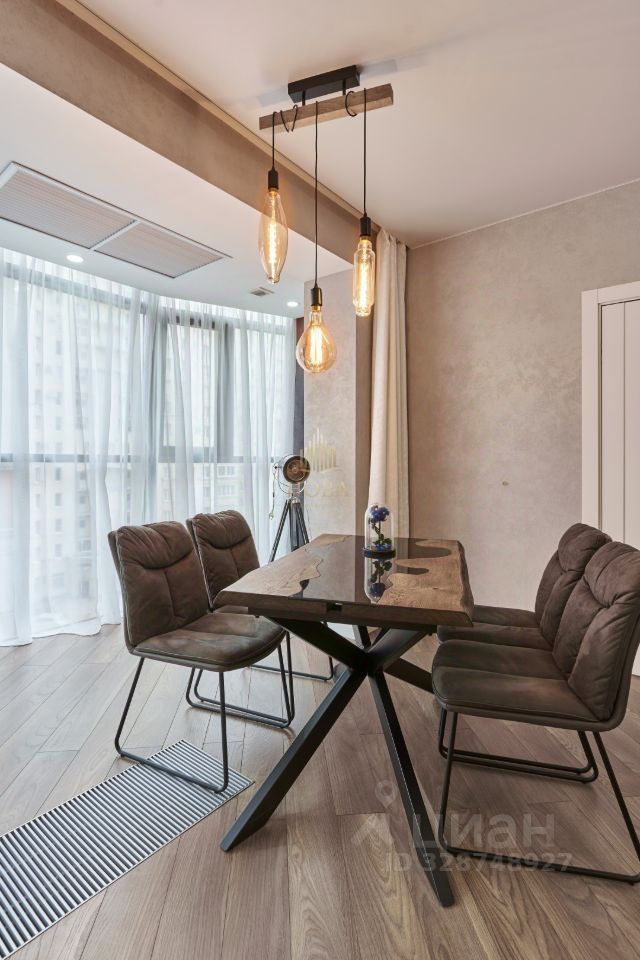 Продажа 2-комн квартиры на вторичном рынке улица Ленсовета, 87к3