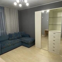 Аренда 3-комн квартиры на вторичном рынке улица Тихомирова,  д. 5