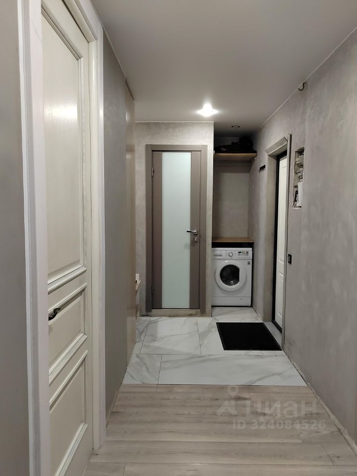 Продажа 2-комн квартиры на вторичном рынке улица Ивана Фомина, 13К1