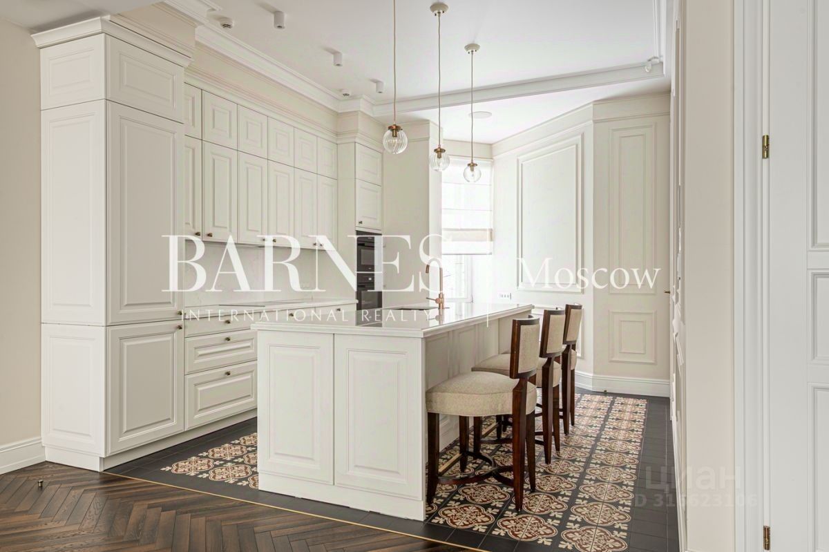 Аренда 3-комн квартиры на вторичном рынке Трехпрудный переулок, 11/13С1