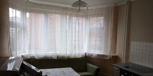 2-комн квартира Весенняя улица,  д. 4