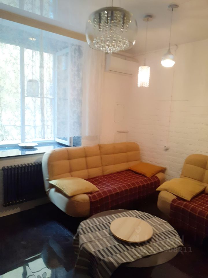 Аренда 2-комн квартиры на вторичном рынке Большая Конюшенная улица, 19/8