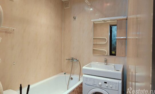 Аренда 1-комн квартиры на вторичном рынке б-р Генерала Карбышева,  д. 12